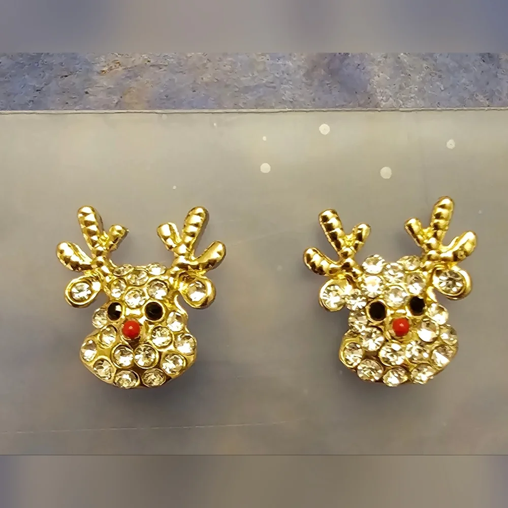 NEW- ADORABLE Crystal Studded Reindeer Earrings - Picture 2 of 3